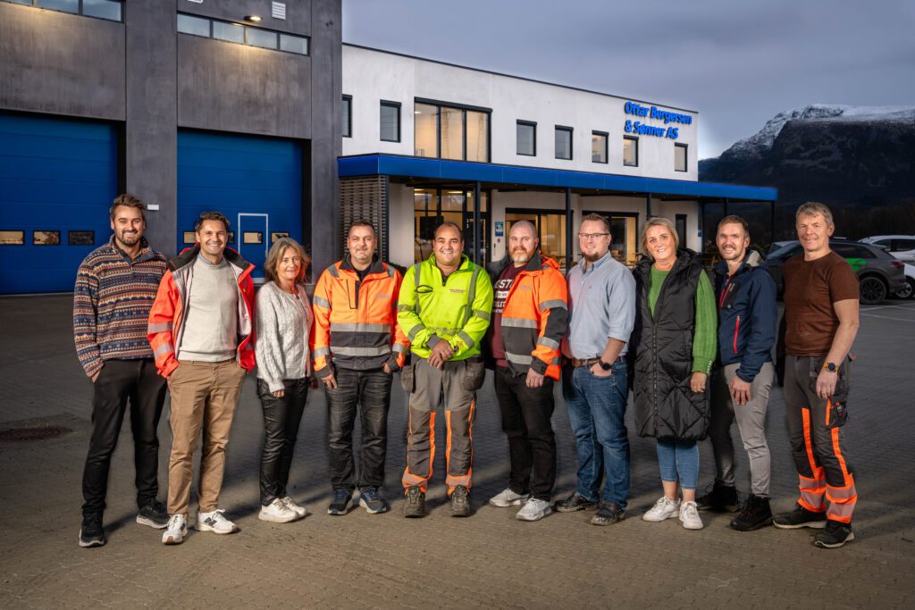 Noen av de ansatte på kontoret på Sortland